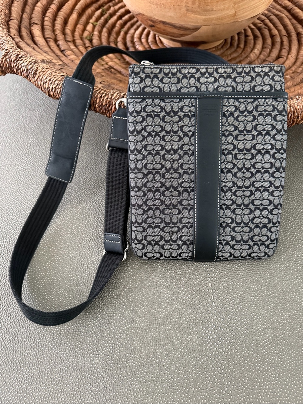 Coach Signature Shoulder Bag Crossbody Black Gray Canvas 5a